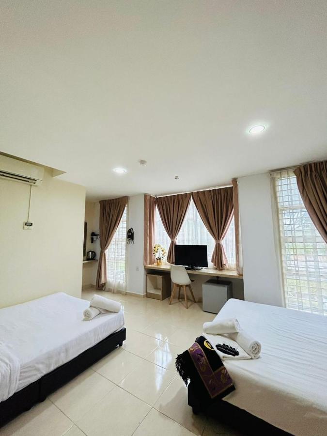 Noor Hotel Kangar Exterior foto